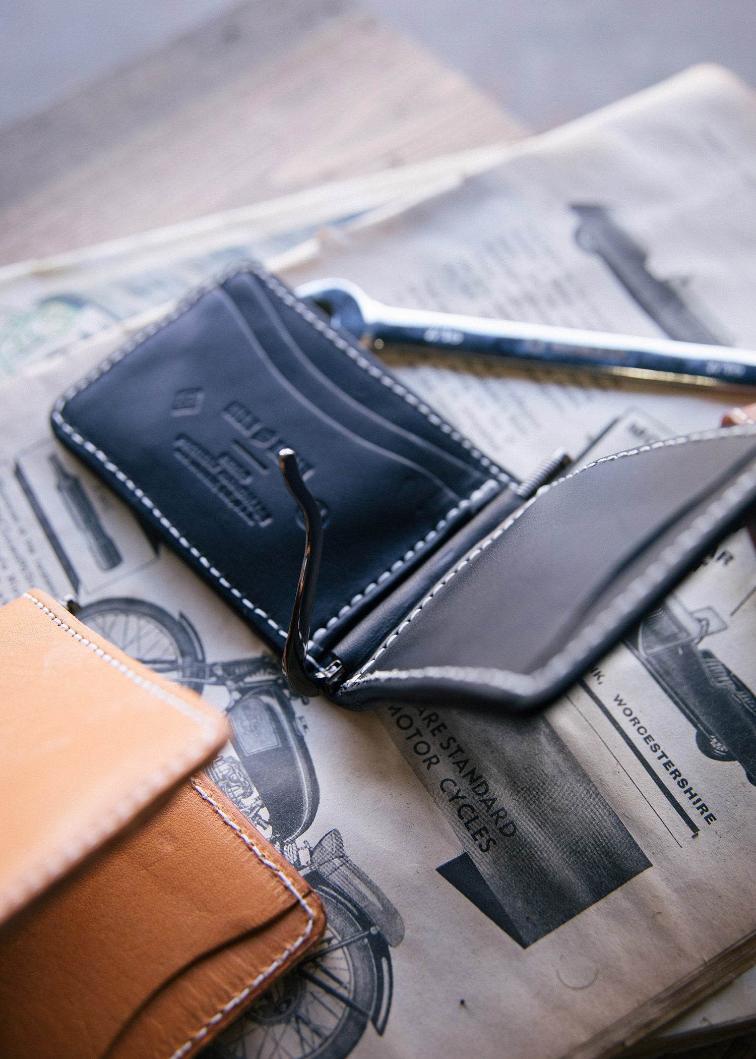 Brigg X INR Vagabond Wallet - Image 6