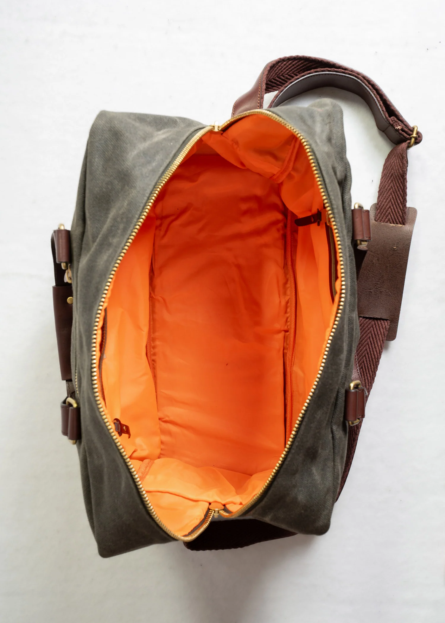 Waxed Canvas Weekender Bag - Image 4