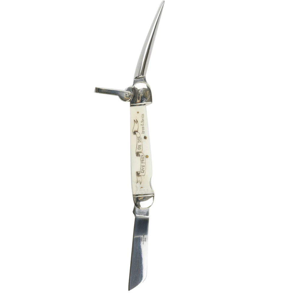 Scrimshaw Pocket Knife - Image 4